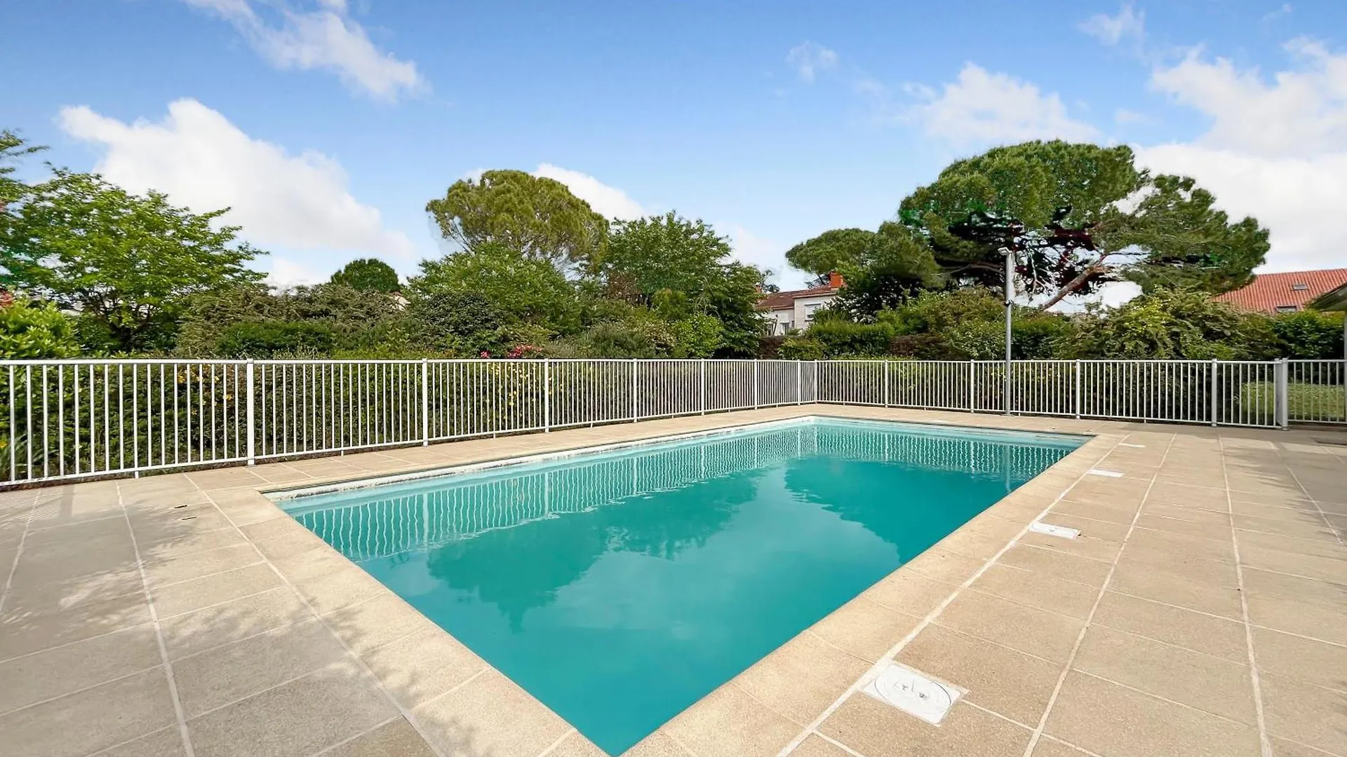 شقة T3 Cosy A Albi Avec Terrasse, Piscine & Parking 0*,  فرنسا